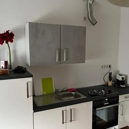 Schone Kleine Mit Terrasse Nahe Centro